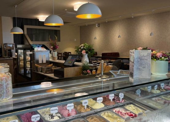 Eindresultaat installatie bij Peter Pan IJssalon in Tongeren